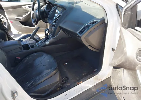 2012 Ford Focus Titanium z USA, uszkodzony, nr VIN 1FAHP3N29CL235368